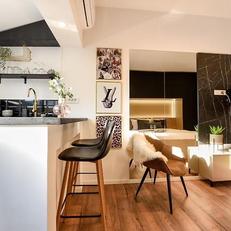 Calea Victoriei Modern Studio - Escape In The City Center Bucarest Exterior foto