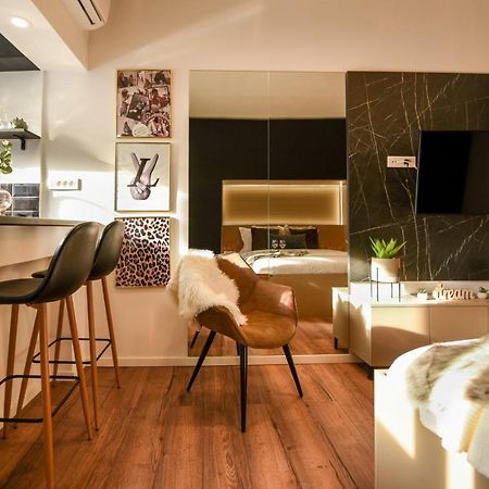 Calea Victoriei Modern Studio - Escape In The City Center Bucarest Exterior foto
