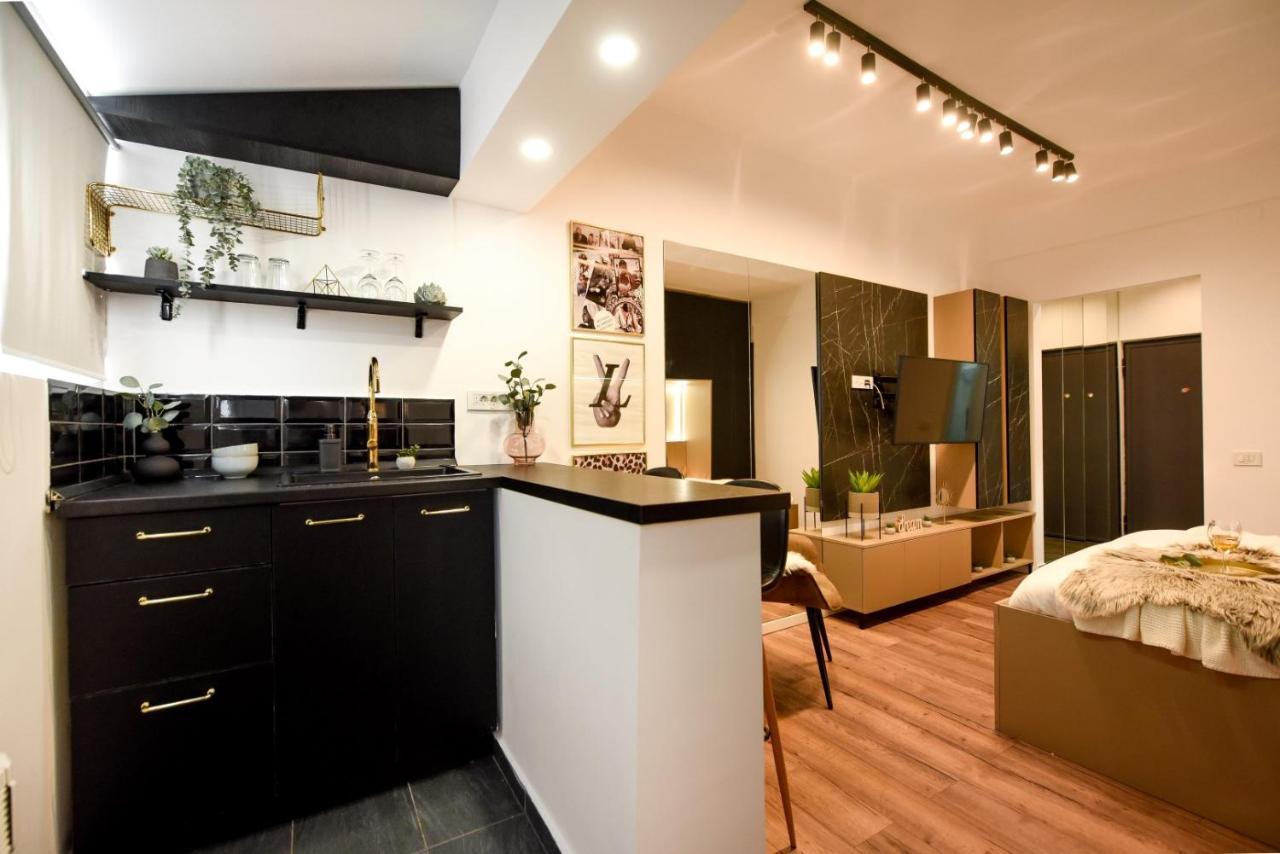 Calea Victoriei Modern Studio - Escape In The City Center Bucarest Exterior foto