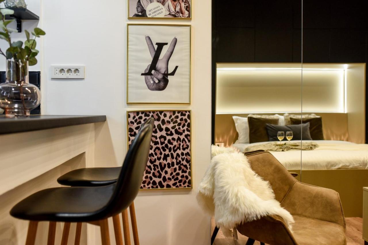 Calea Victoriei Modern Studio - Escape In The City Center Bucarest Exterior foto